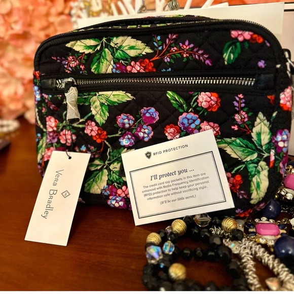 Vera Bradley Handbags - ISO